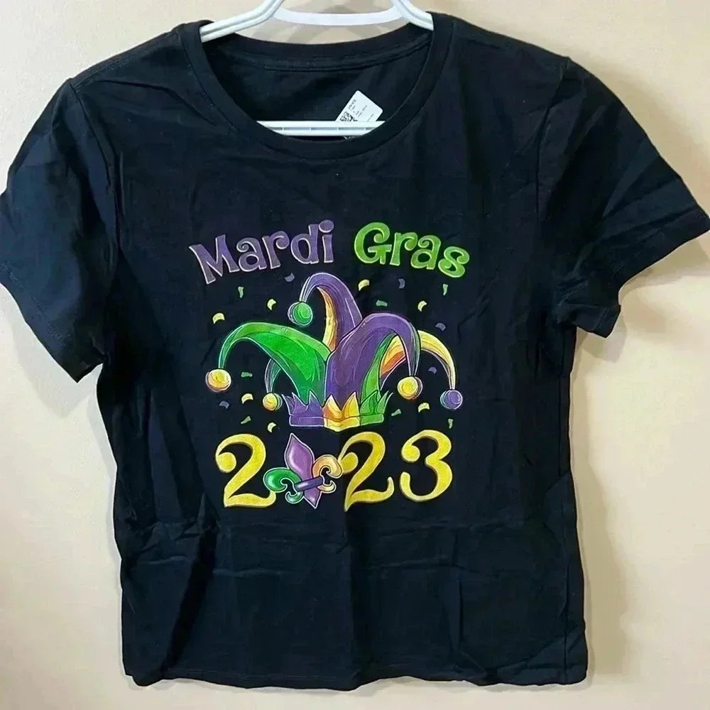 NWT  tshirt